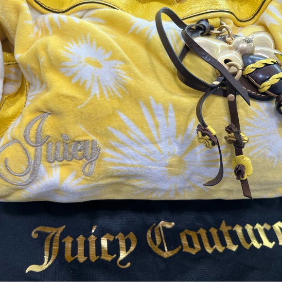-Vintage RARE HTF Juicy Couture Butter cup Daisy Bee handbag. - Picture 3 of 17